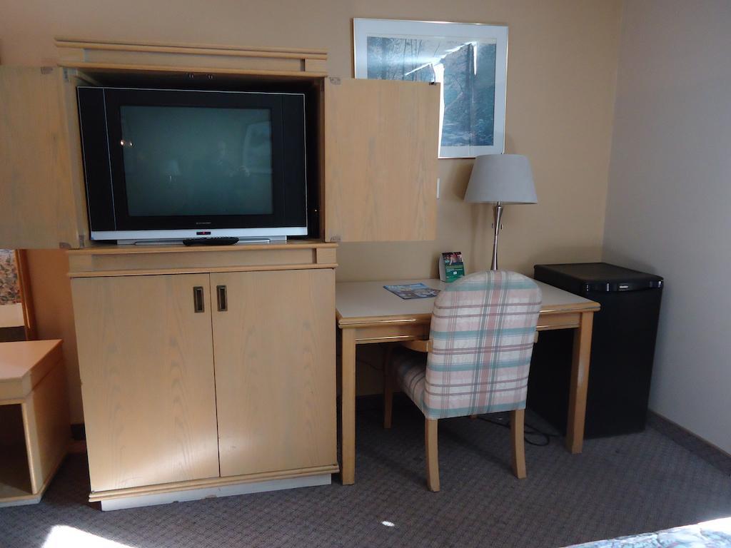 Canadian Motor Hotel Sault Ste. Marie Oda fotoğraf