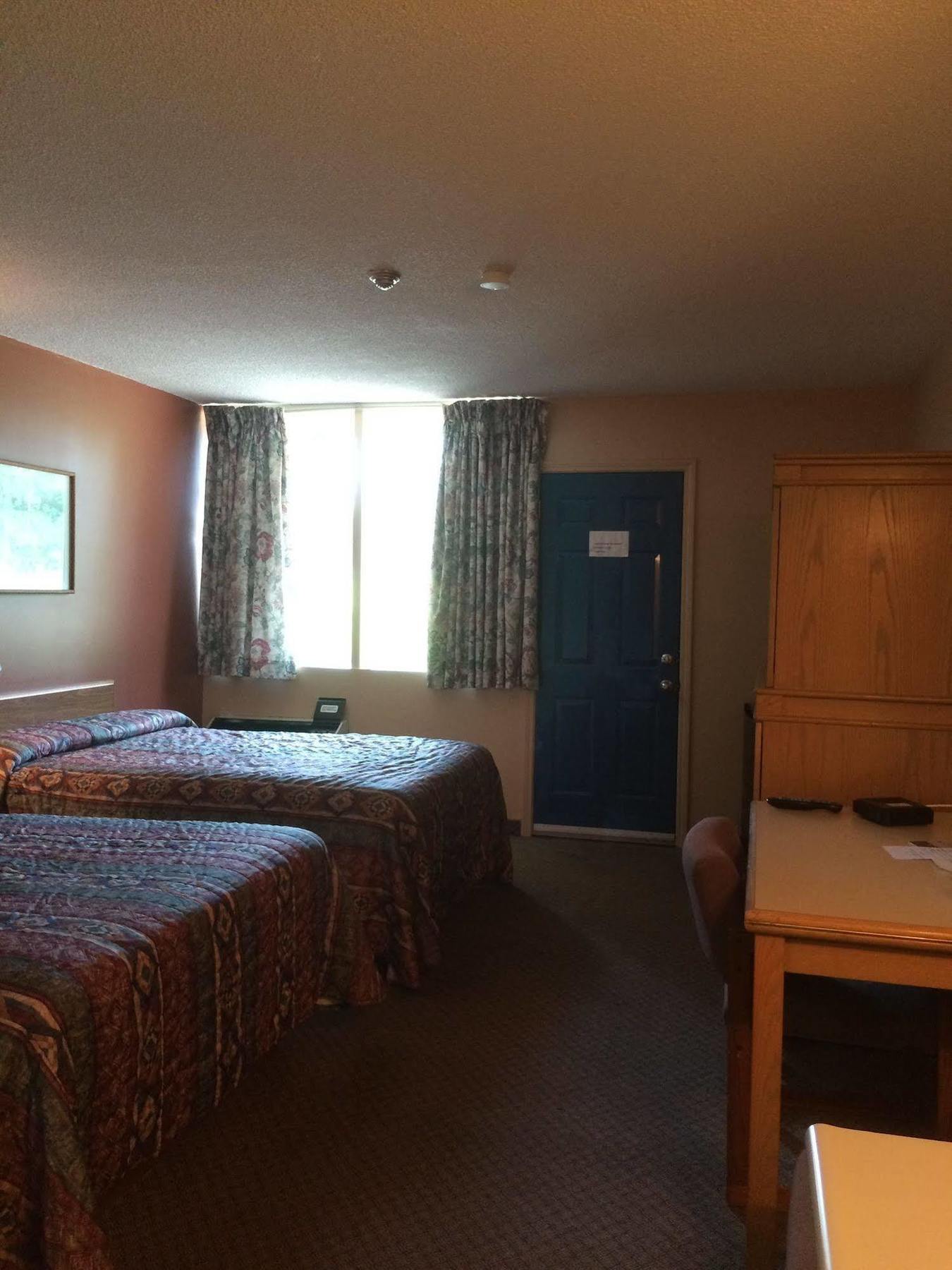 Canadian Motor Hotel Sault Ste. Marie Dış mekan fotoğraf
