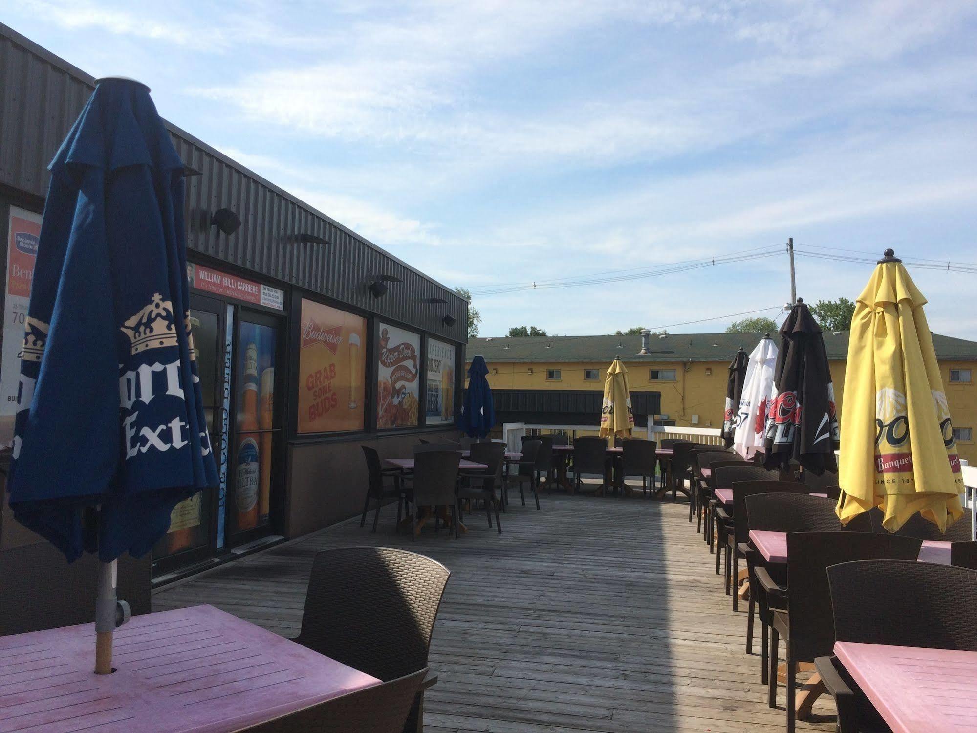 Canadian Motor Hotel Sault Ste. Marie Dış mekan fotoğraf