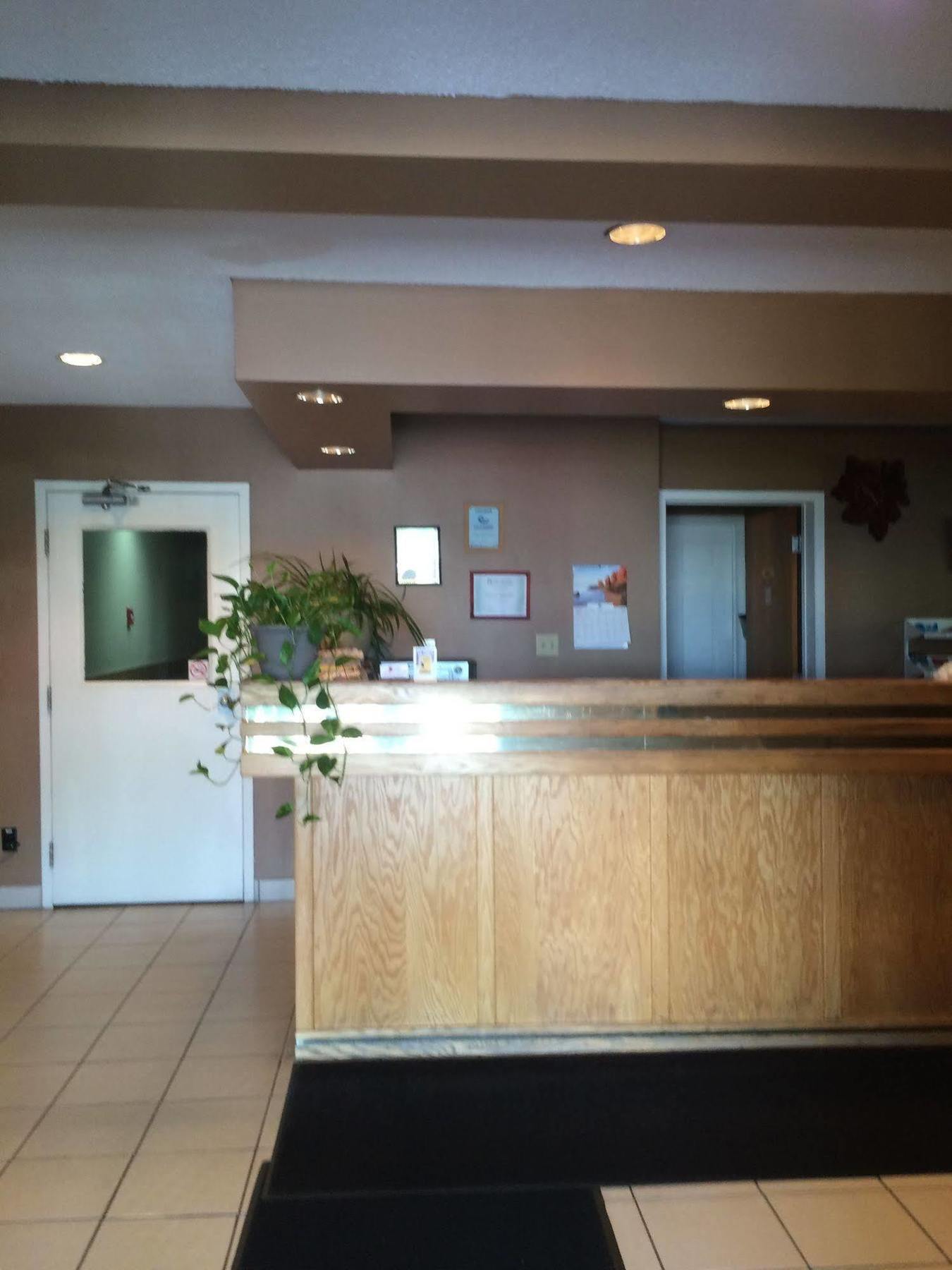 Canadian Motor Hotel Sault Ste. Marie Dış mekan fotoğraf